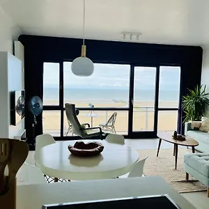 Panoramic Seaview With Free Private Garage Apartment Ostende